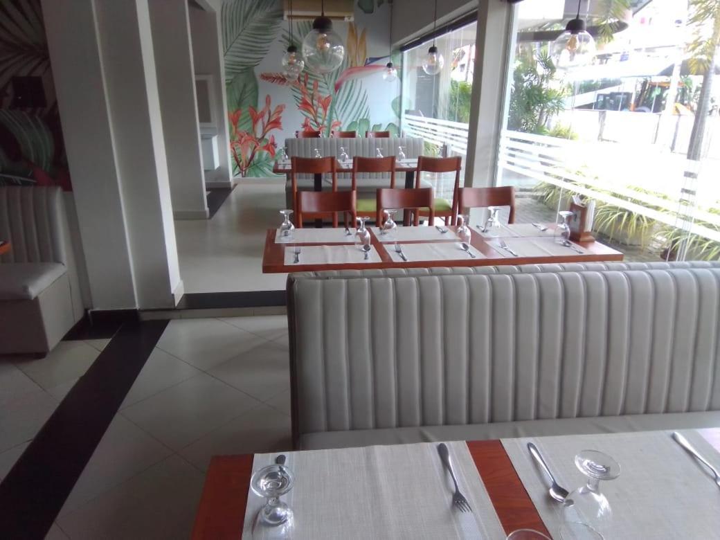 Hasara Hotel Galle Buitenkant foto