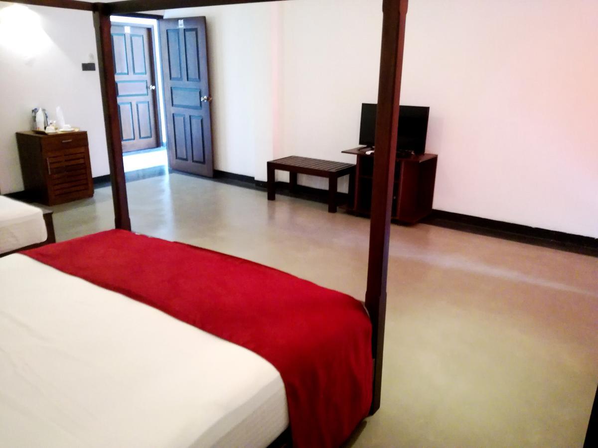 Hasara Hotel Galle Buitenkant foto